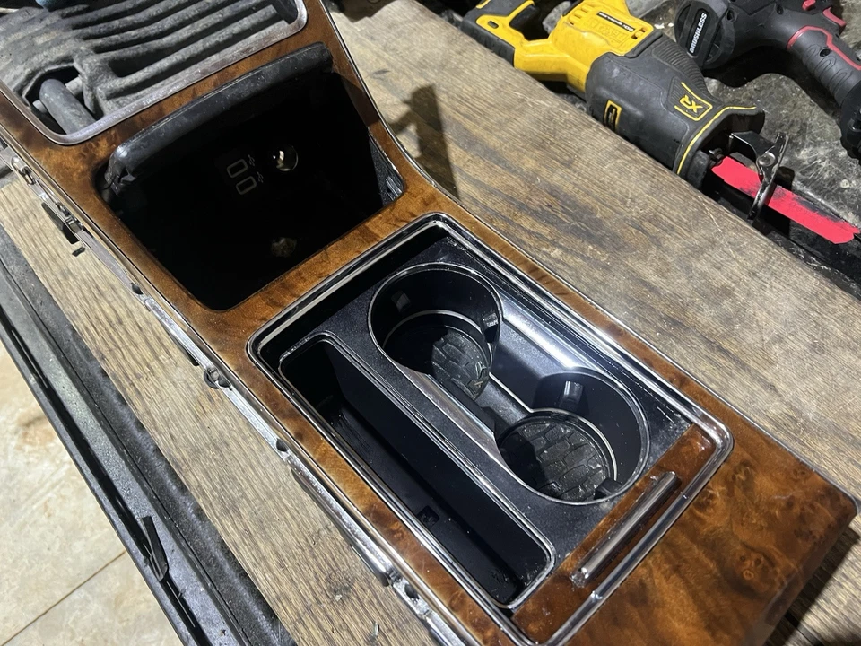 LINCOLN CONTINENTAL CONSOLE STORAGE TRAY BEZEL MOLDING COVER TRIM OEM 2017-2020 - Imagem 2 de 3