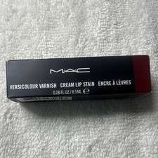 M·A·C Versicolour Varnish Lip Stain Red Var...
