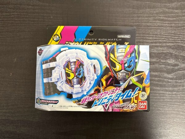 Bandai Kamen Masked Rider Zi-O Dx Trinity Ride Uhr Kostenloser Versand...-image