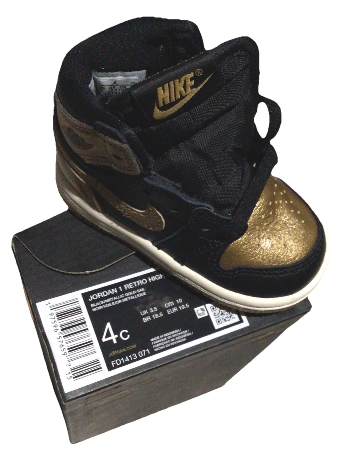 Baby Jordan’s 1 Retro High OG (TD) Black Metallic Gold-Sail Size 4C Toddler thumbnail 3
