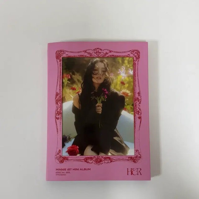 G-IDLE Minnie Solo Album Pink Version Brand New