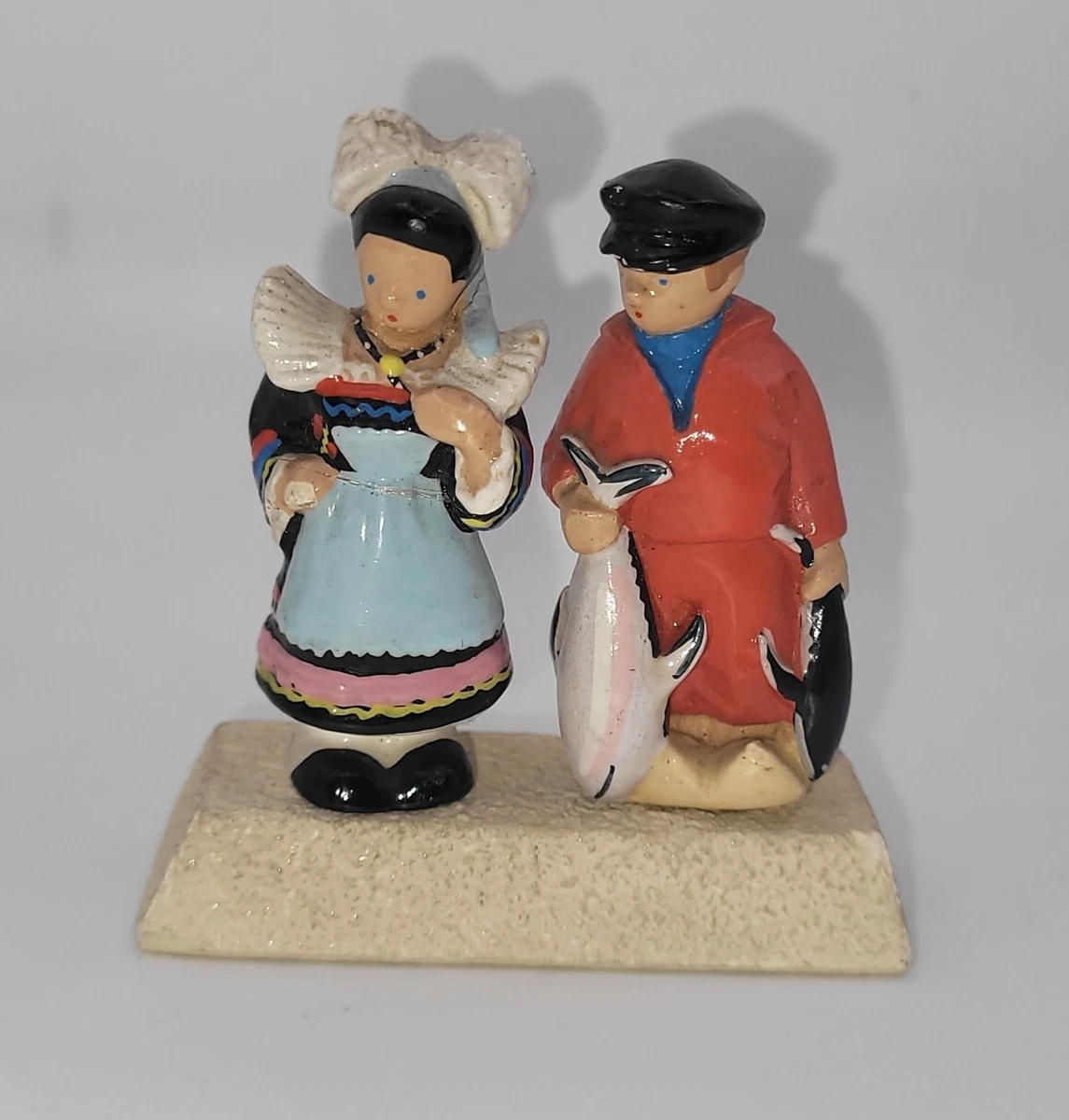 Ancienne Dinette Miniature En Porcelaine – Style Quimper ? – Décor Breton – État Correct