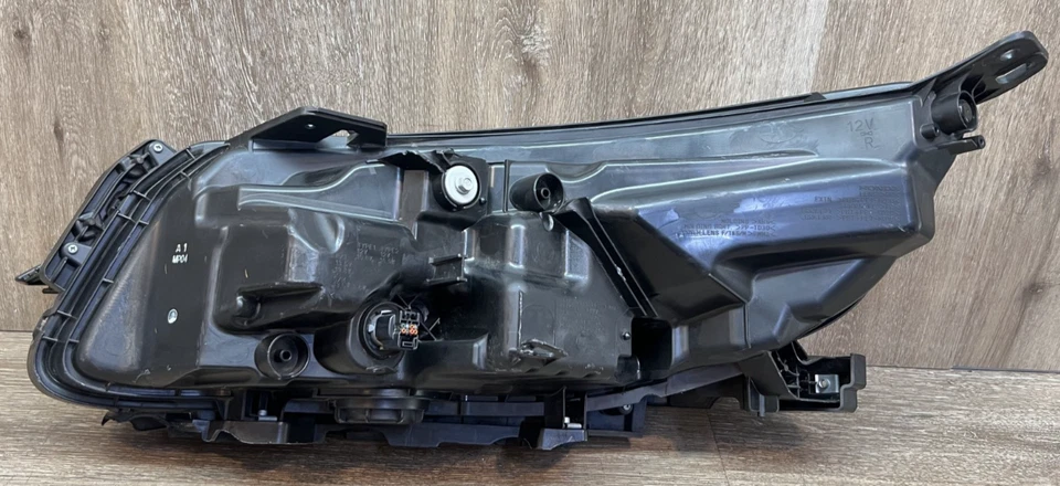 Farol de LED Honda Clarity fabricante de equipamento original 2017-2021 passageiro direito lado direito - Imagem 2 de 4