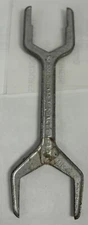 Chicago Specialty Mfg Co 3 in 1 Spanner Spud Wrench #3001 Malleable Iron Used