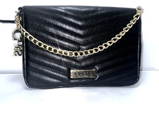 GUESS Dahlia Logo ZIP-Around Travel Wristlet Black gold chain AUTHENTIC