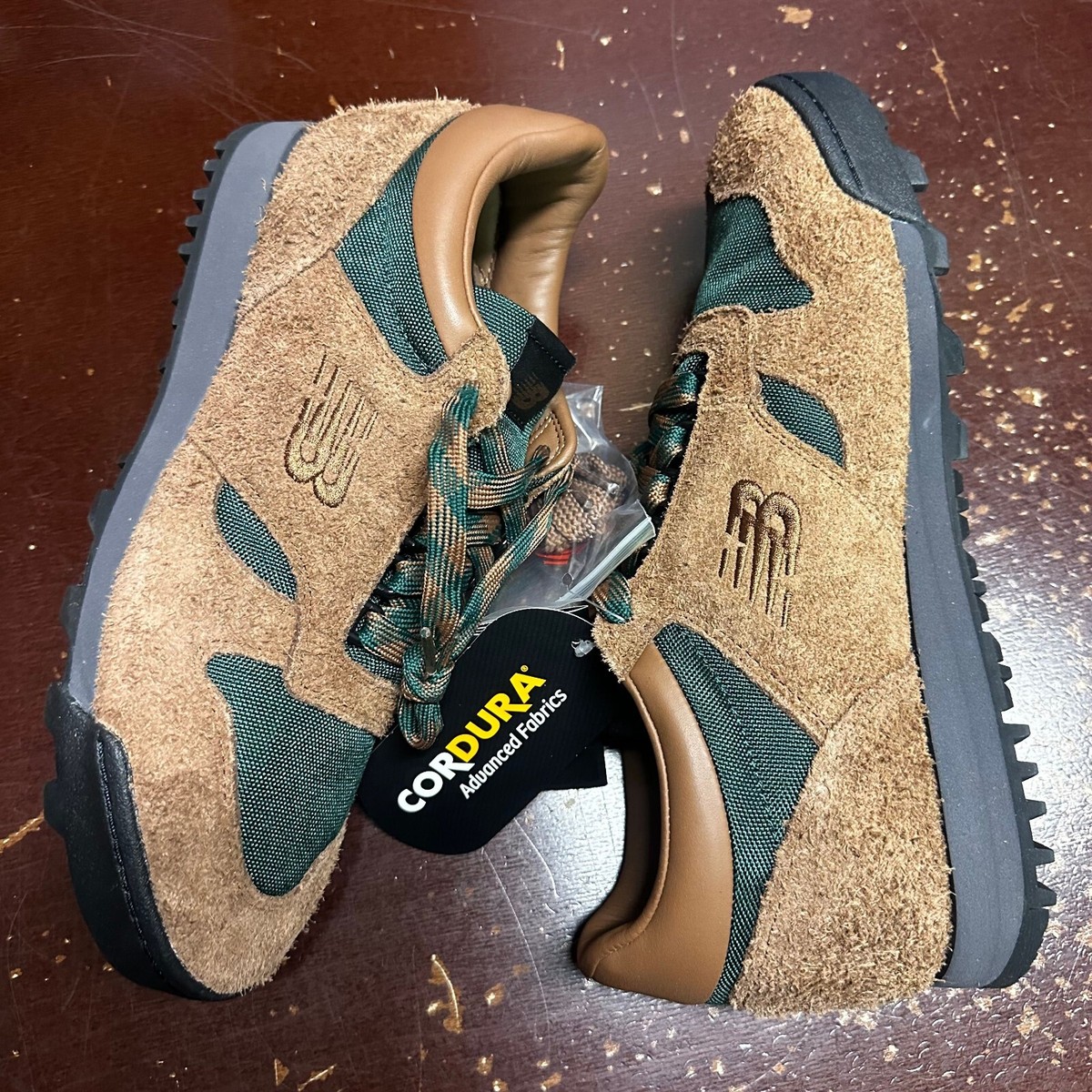 New Balance Mens Brown Green Rainier Low UALGSBG Hiking Boot New Balance Mens Brown Green Rainier Low UALGSBG Hiking Boot