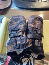 NWT WOMENS VOLCOM PEEP GORE-TEX SNOWBOARD MITT SNOW GLOVES. Women s S Camouflage