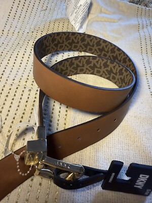 DKNY Signature Logo Goldtone Buckle Reversible Belt Classic  display picture 3