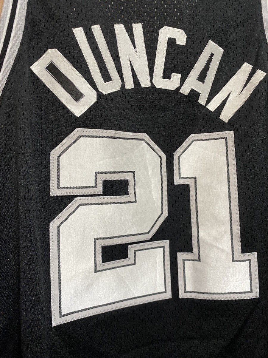 Vintage NIKE Team NBA Tim Duncan #21 San Antonio SPURS Jersey Size