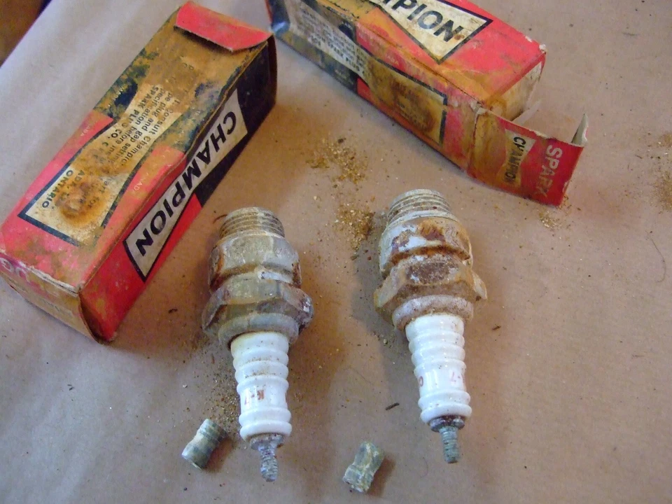 K7 Champion Spark Plug vintage classic cars motorbikes - Image 2 of 2