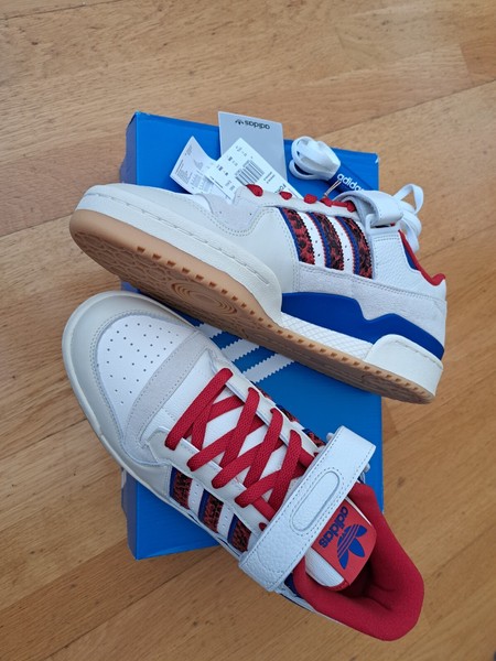 Zapatillas Adidas Forum 84 Low. Talla 46