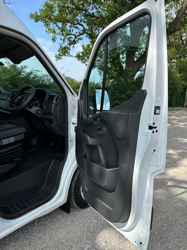 2022 72 RENAULT MASTER LWB, LOVELY THROUGHOUT !!! EURO 6, FSH, AIR CON, STUNNING - Picture 16 of 24