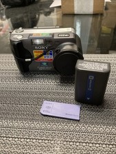 Sony Cyber-shot DSC-S30 1.3MP Digital Camera Used TESTED W/ Memory Card Battery