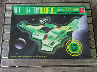 Interplanetary U.F.O. Mystery Ship AMT | No. 622 | 1:500