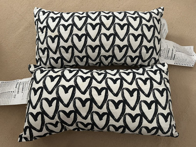 IKEA LYKTFIBBLA Black White Heart Cushions 30x58 cm