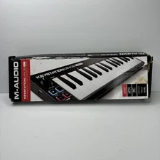 M-Audio Keystation Mini 32 MK3 32-key Keyboard Controller Damaged Box