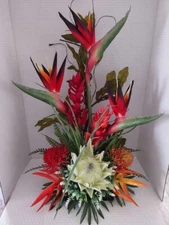 Tropical table centerpiece.