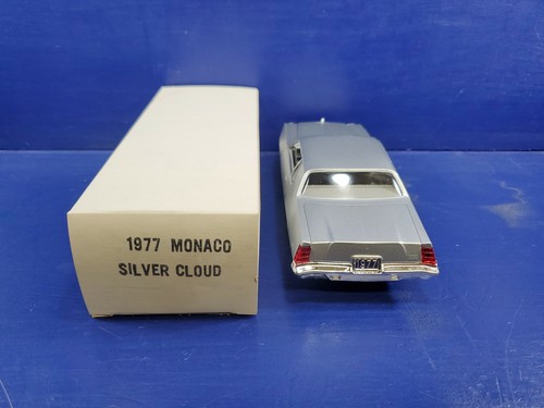 1977 Dodge Monaco Silver Cloud - Picture 5 of 5