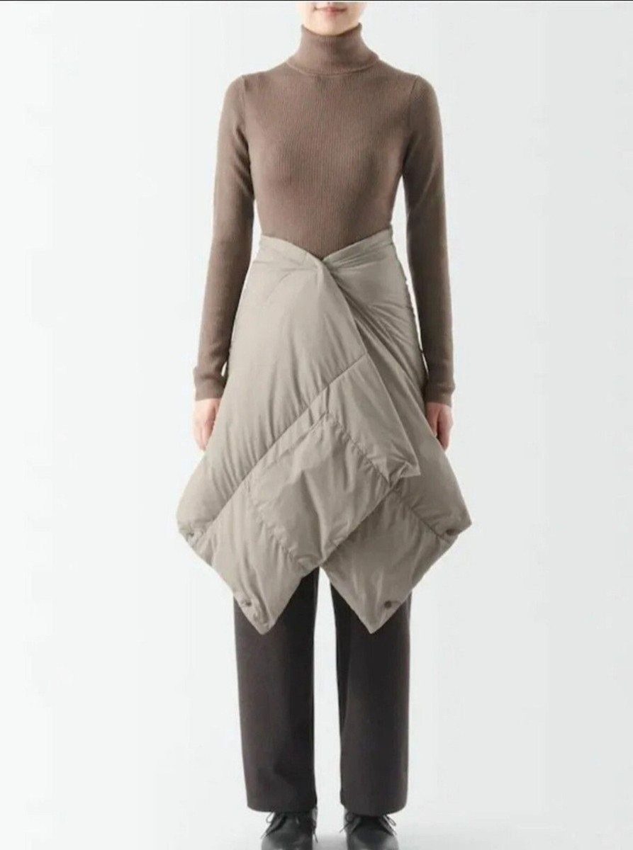 MUJI Anti-Static Recycled Nylon Lightweight Pocketable Down Cape