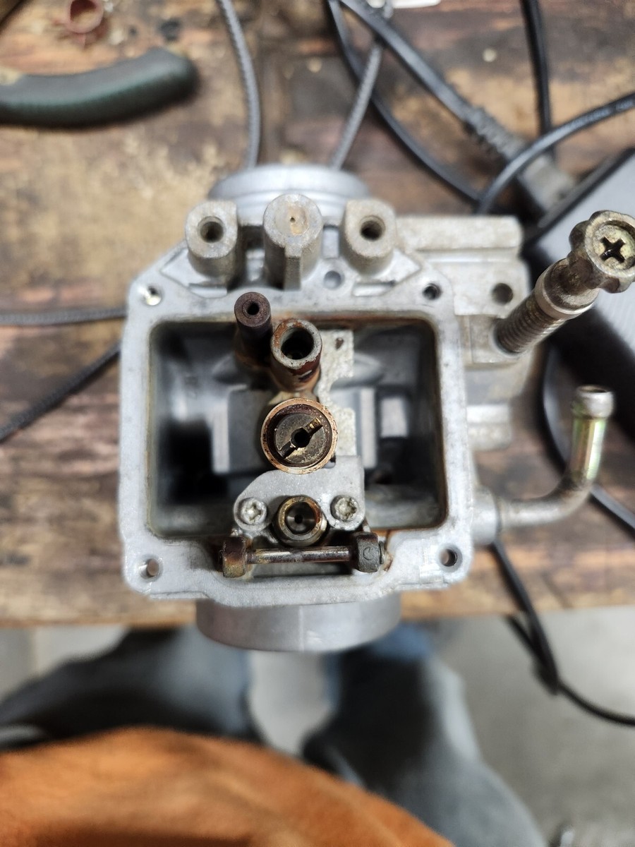 OEM Mikuni 2002 Polaris Sportsman 700 Carburetor Assembly OEM Mikuni 2002 Polaris Sportsman 700 Carburetor Assembly