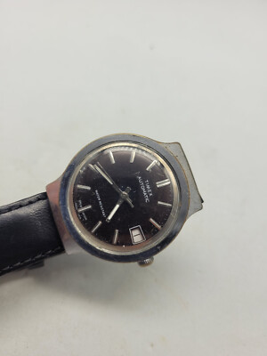 VINTAGE TIMEX BLACK DIAL DATE HANDAUFZUG HERREN UHR / Q045