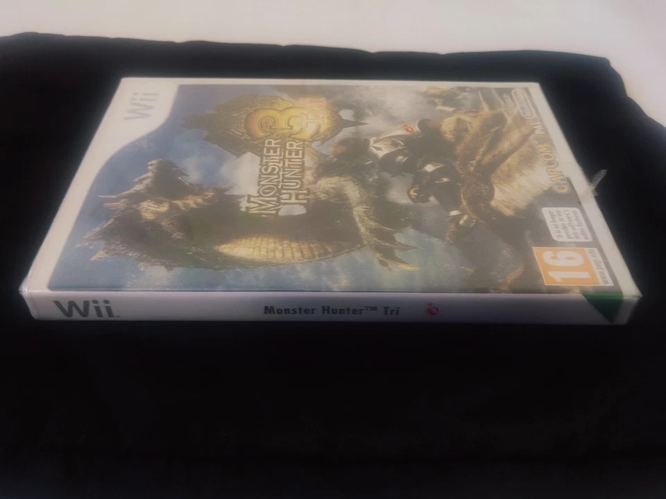 Monster Hunter Tri Nintendo Wii UK Release FACTORY SEALED - Image 3 of 4