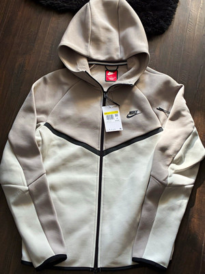 Nike tech white & tan size S brand new