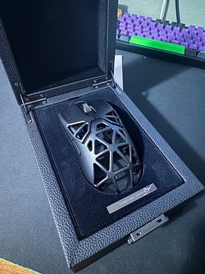 Razer Viper Mini SIGNATURE EDITION NEW IN BOX - Black RVMSE (RZ01-04410100-R3M1)