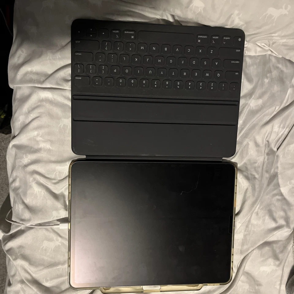 Apple iPad Pro 3.ª generación 256 GB, Wi-Fi, 12,9 pulgadas + teclado mágico!!️CÓDIGO DE ACCESO BLOQUEADO🔒 Foto 2 de 4