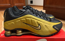 Nike Shox R4 Metallic Gold Black HQ1988 700 Men's Size 10.5