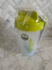 Blender Bottle Classic 20oz Shaker Mix Cup W/Loop Top Portable Drink Green/White