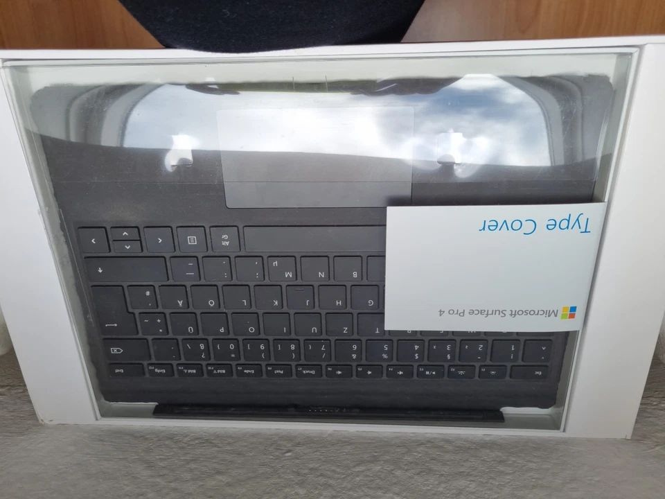 Microsoft Surface Pro 4 + Type Cover + Pen Stylet Stift und Filzhülle - Bild 2 von 4