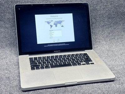 Apple MacBook Pro A1286 15'' Laptop Intel Core 2 Duo P8600 2.40GHz 4GB RAM 320GB