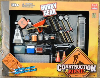 NEW PHOENIX TOYS 18425 CONSTRUCTION ZONE HOBBY GRADE DISPLAY ACCESSORIES 1/24