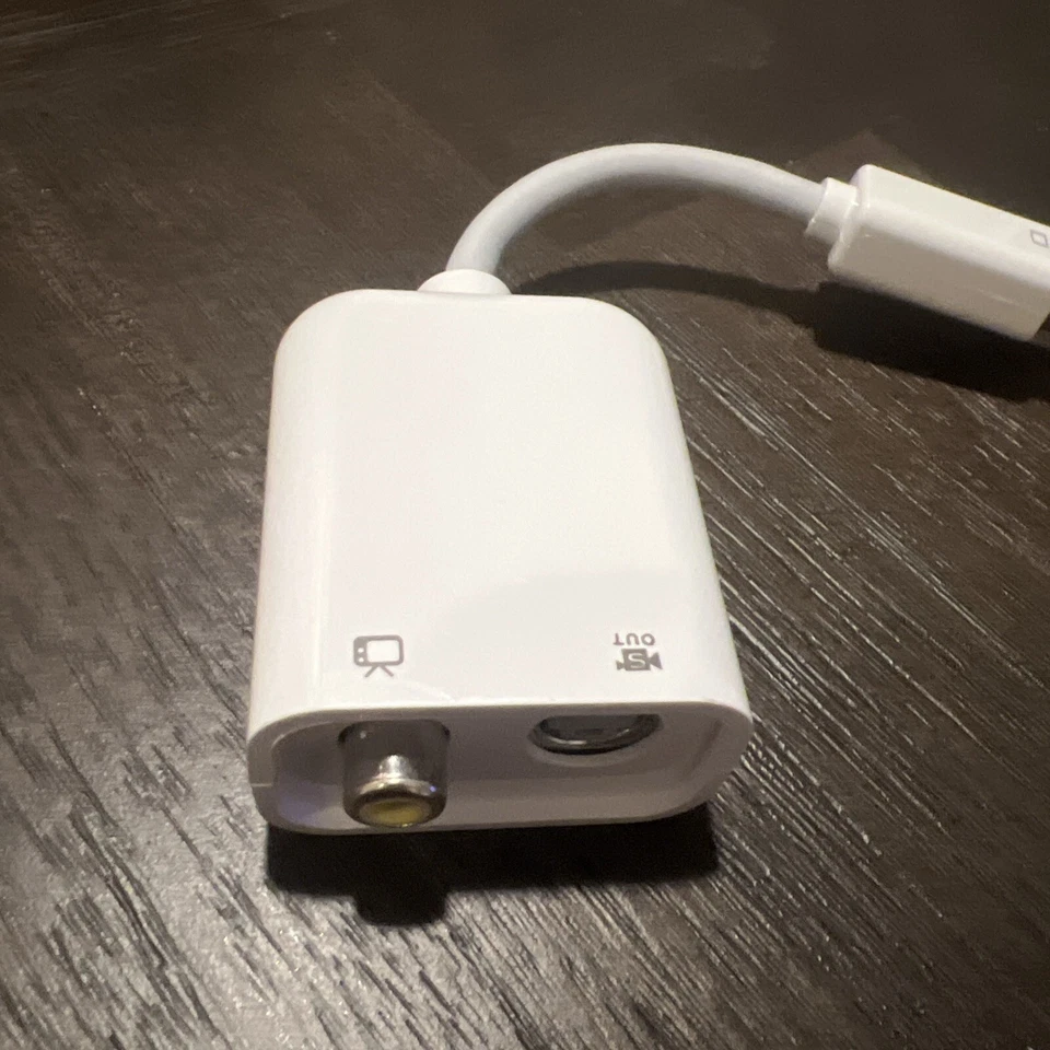 Dynex Mini-DVI to Video Adapter / Mini-DVI to S-Video/Composite Adapter DX-AP100 - Image 4 of 4