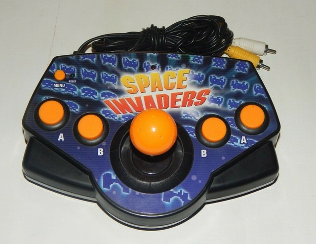 space invaders tv plug and play console