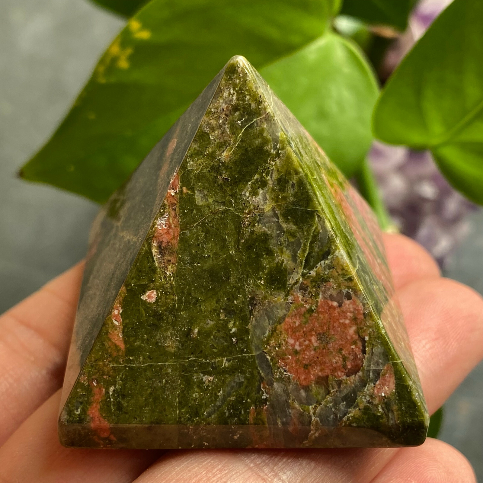 1PC Natural unakite Quartz Pyramid Carved Crystal Point Reiki healing 40mm