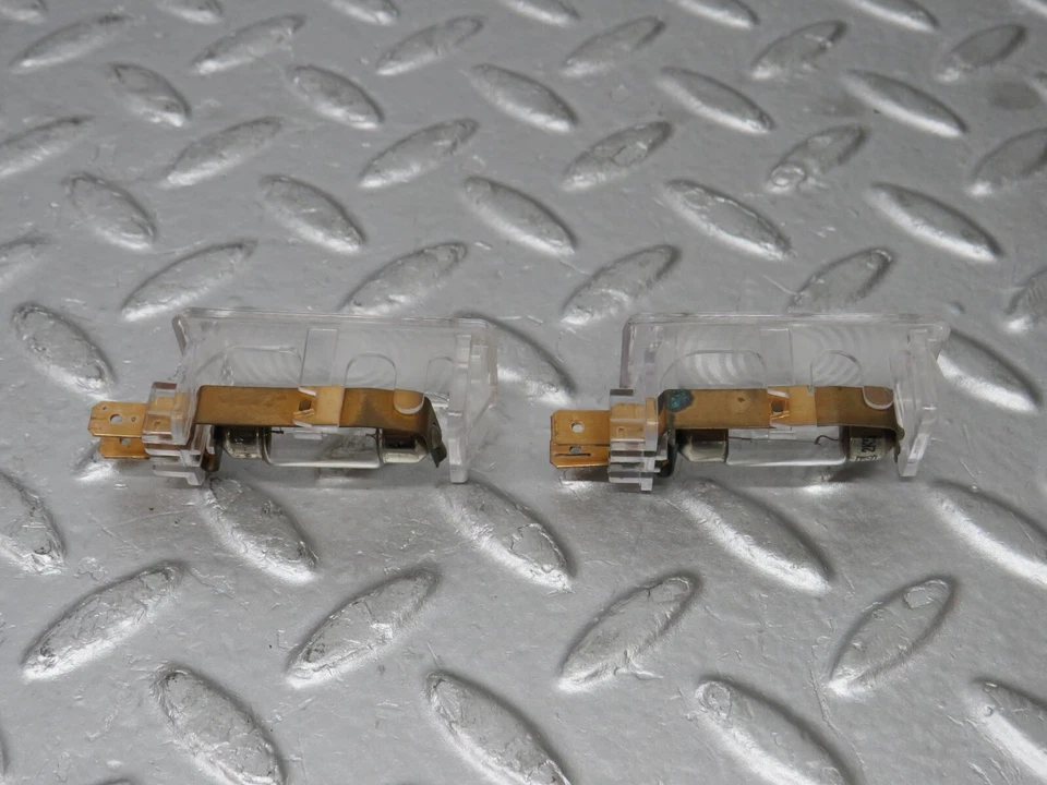 ⚙38427⚙ Luz debajo del tablero para los pies Mercedes-Benz R129 280SL cupé Foto 3 de 4