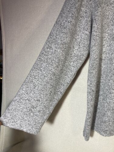 H &M Women’s Grey V Neck Jumper Size M Excellent Condition - Picture 4 of 5