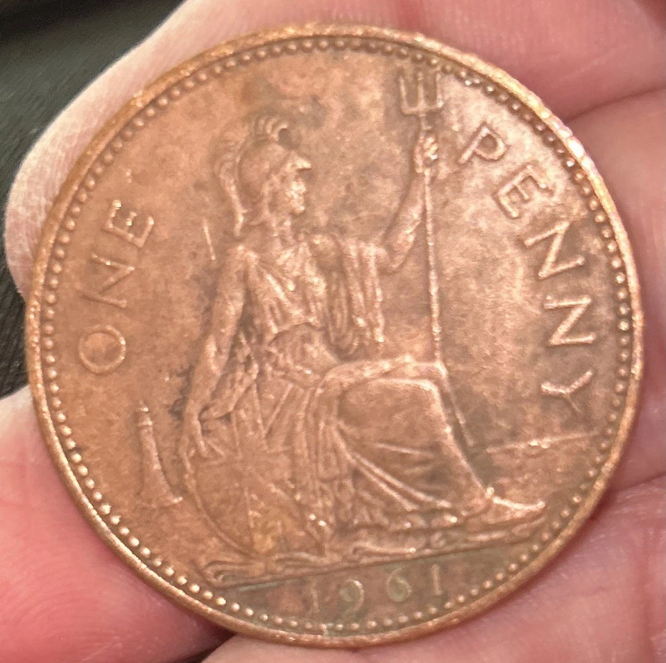 1961 English One Penny Great Britain Elizabeth II Bronze Cent #44 England, UK - Image 2 of 2