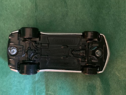 1/64 - 2006 Chevrolet Camaro Concept - Hot Wheels - Picture 7 of 7