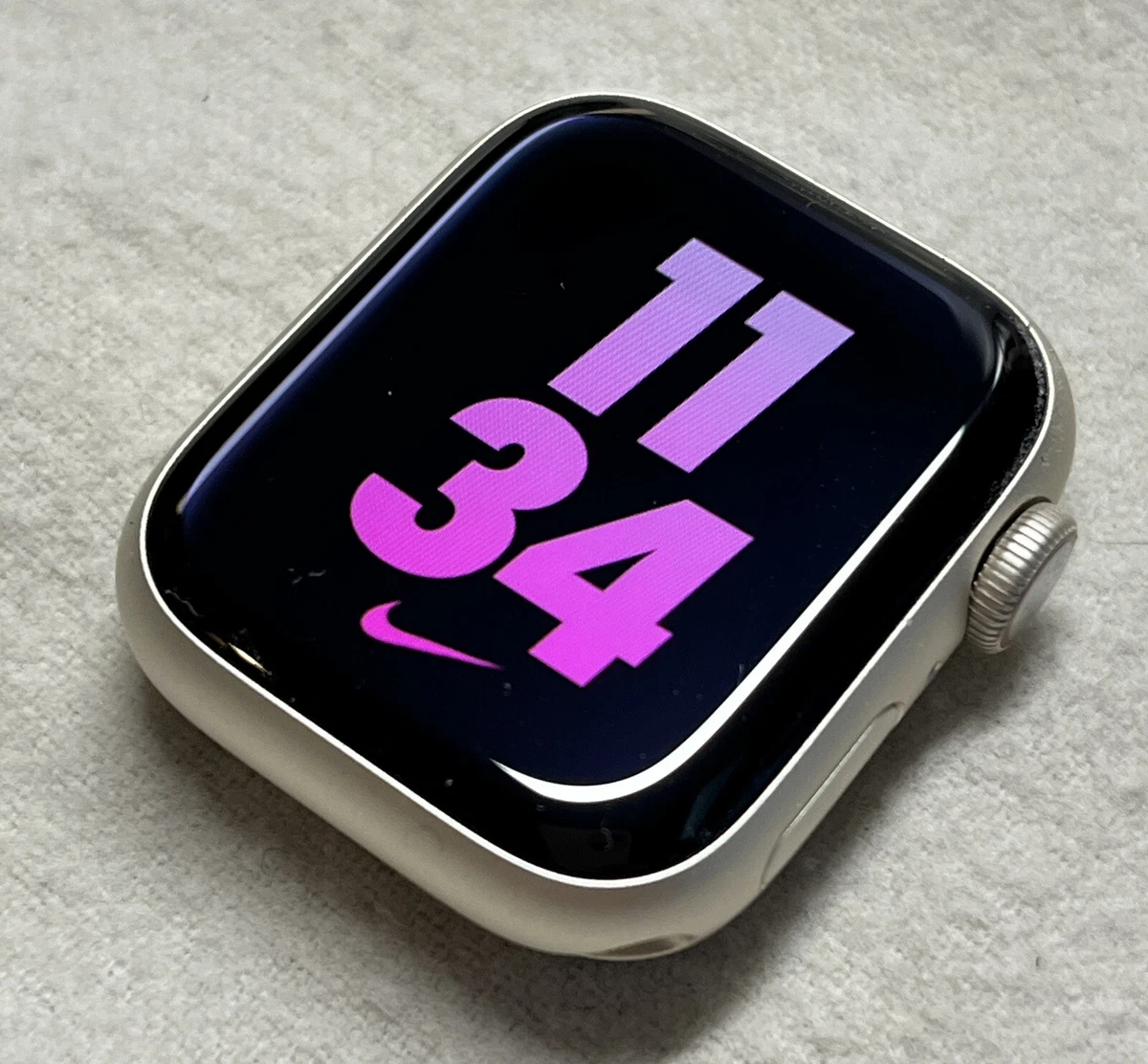 Apple Watch Nike Series 7 41mm Aluminum w/ Sport Band - Starlight