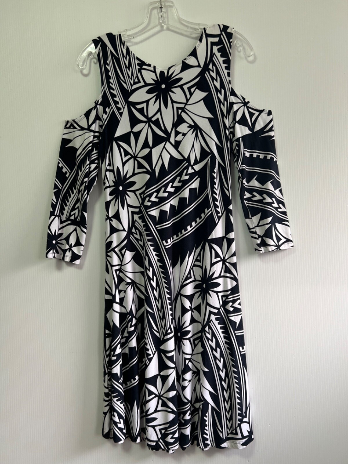 Missing Polynesia Ladies Cold Shoulder Dress Size… - image 2