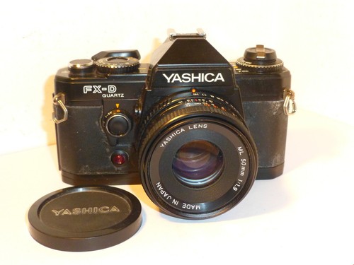Yashica FX-D 35 mm FILM SLR mit Yashica 50 mm F1,9 ml OBJEKTIV, FUNKTIONIERT ABER INFORMATIONEN LESEN! - Bild 1 von 6