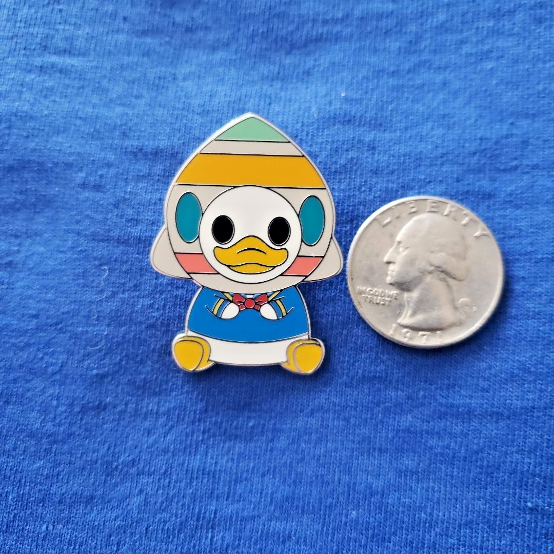 Donald Duck Wearing a Rocketship Hat - Mini Mix-Its Mystery Set DISNEY PIN