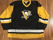 Vintage CCM Pittsburgh Penguins NHL Hockey Jersey (L) Black Gold Made in Canada