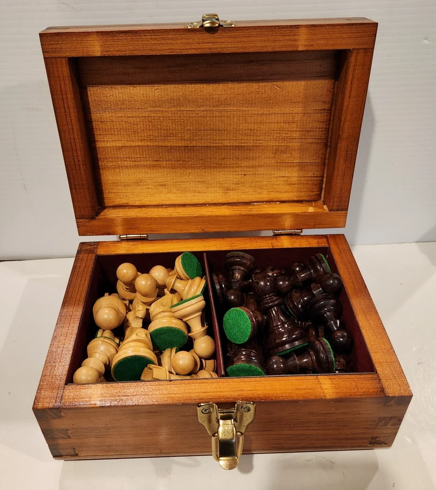 Vintage Staunton Wooden Chess Set Weighted & Felted Pieces Walnut Box - Image 3 of 4