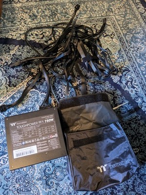 Thermaltake Toughpower PF1 750W ATX Netzteil modular 80 PLUS Platinum 