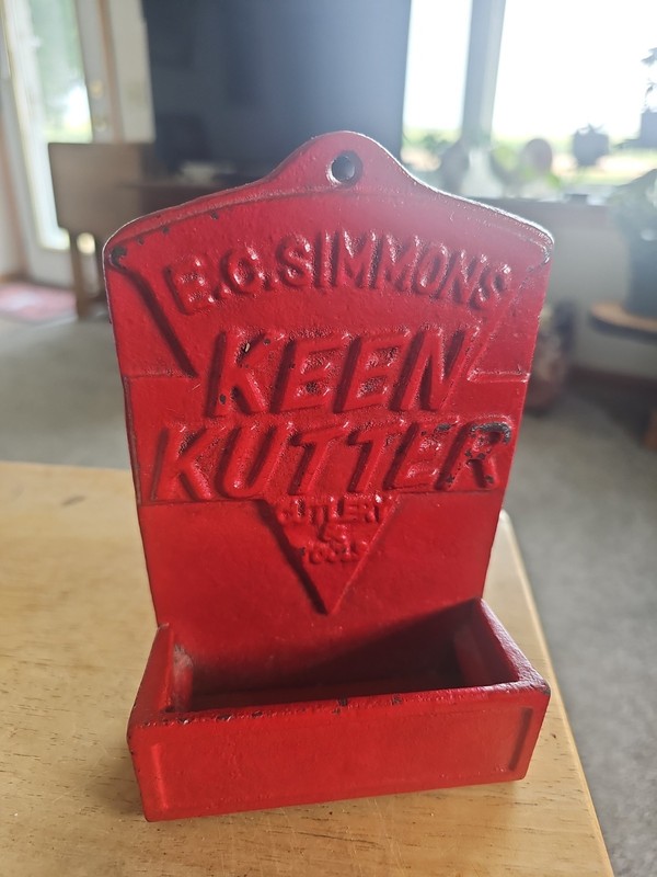 Vintage E.C. Simmons Keen Kutter Cutlery & Tool Cast Iron Match Holder 