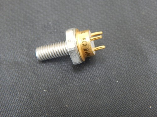 TRANSISTOR RCA 40291 SI HF PLOMO DORADO - VENDEDOR DE EE. UU. ENVÍO RÁPIDO - Imagen 2 de 2